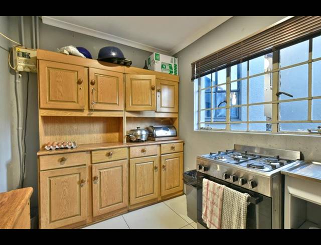 5 BEDROOM HOUSE FOR SALE IN MONDEOR